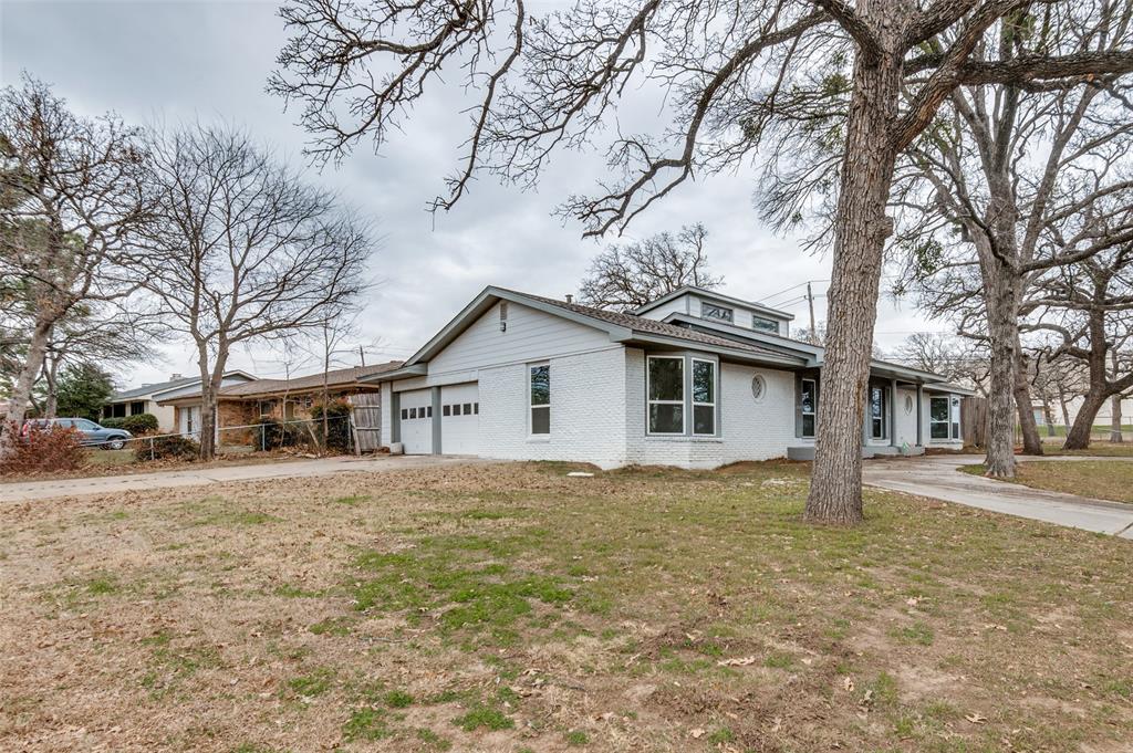1425 Ridgeview Drive