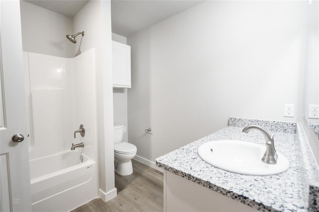 Sandy Crk Vlg Add Sec 2 - Residential Lease