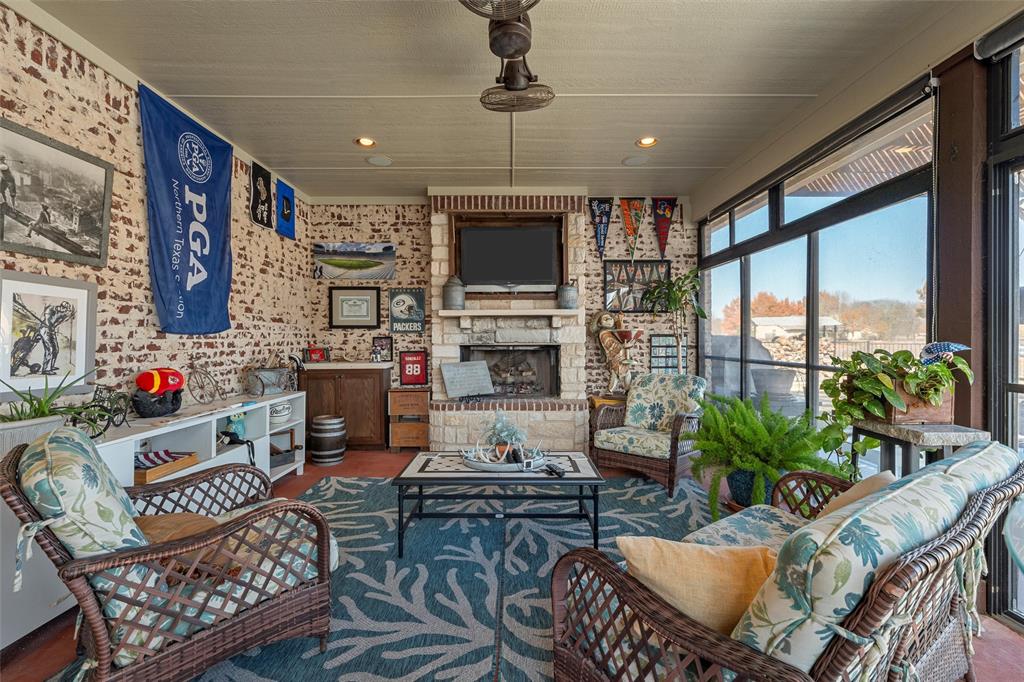 White Bluff #22 - Residential