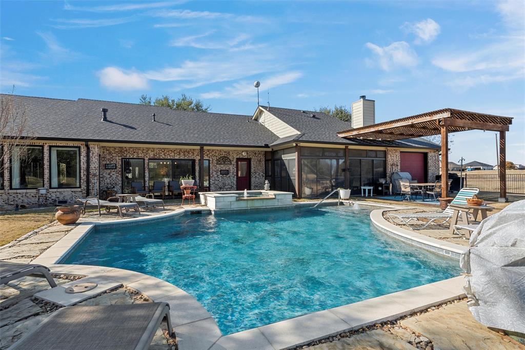 White Bluff #22 - Residential