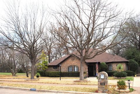 714 MILL CREEK Road Lancaster TX 75146