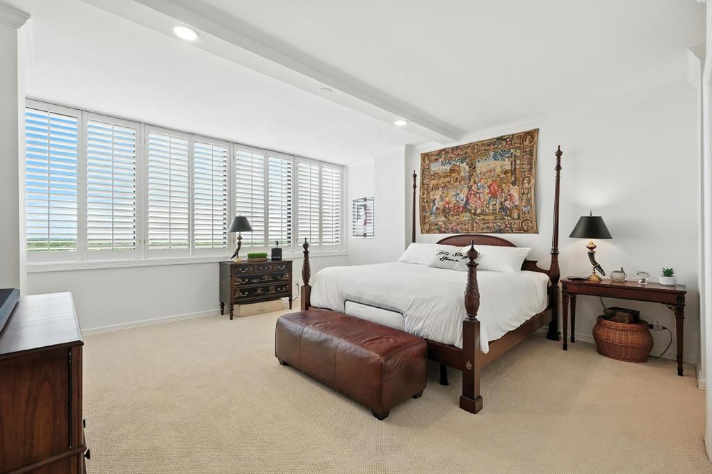 Bonaventure Condominiums - Residential