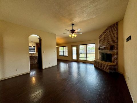 417 Lens Street Eastland TX 76448