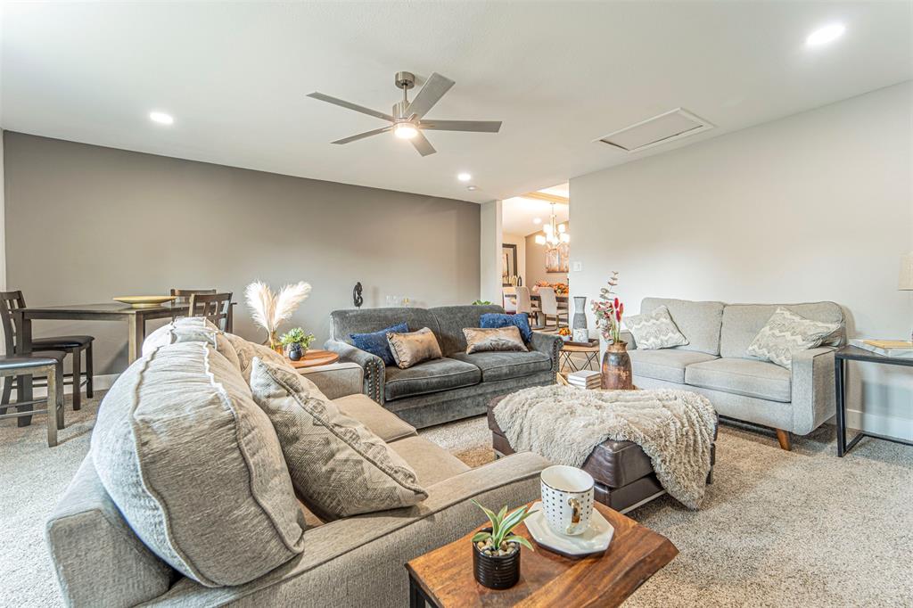 Lakewood North 4 Sec 3 - Residential Lease