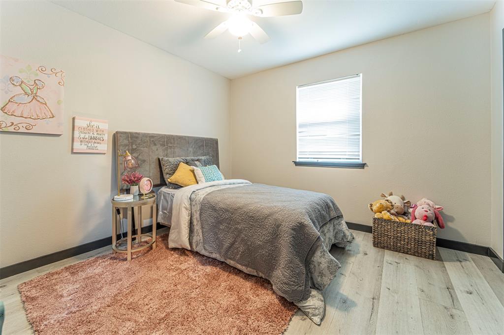 Lakewood North 4 Sec 3 - Residential Lease