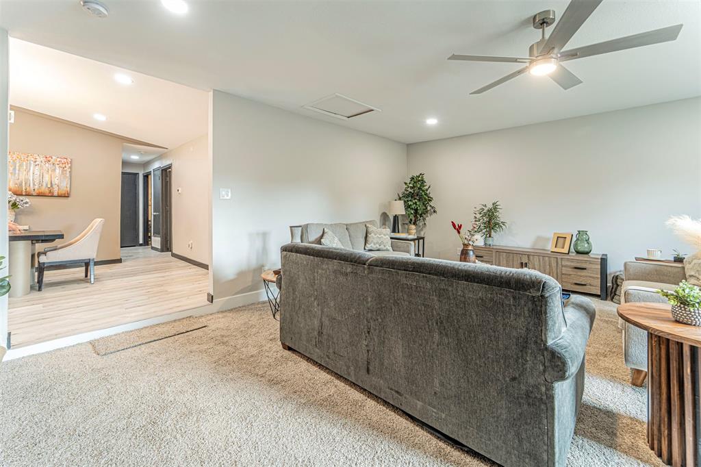 Lakewood North 4 Sec 3 - Residential Lease