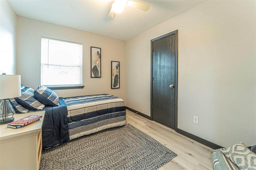 Lakewood North 4 Sec 3 - Residential Lease