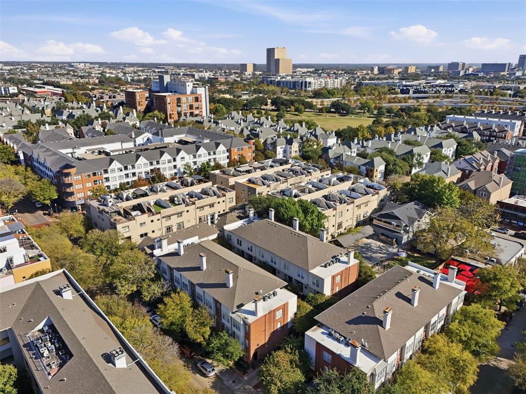 Carriage House Condo - Residential