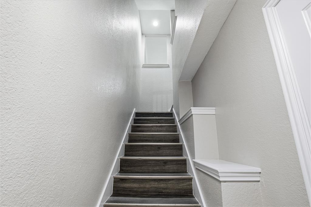 Carriage House Condo - Residential