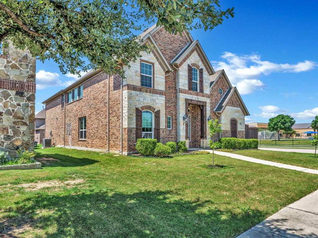 1121 Ranch Gate Lane