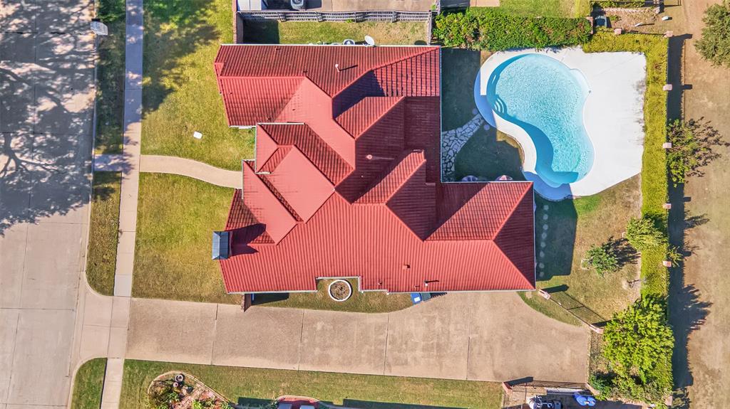 2709 Oak Point Drive