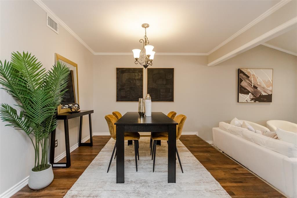 2706 Meadowstone Court