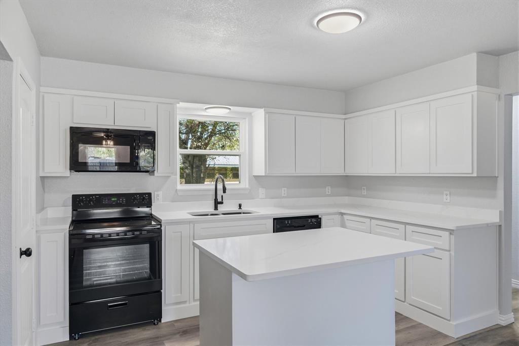 Brinwood Shores Add Sec B - Residential