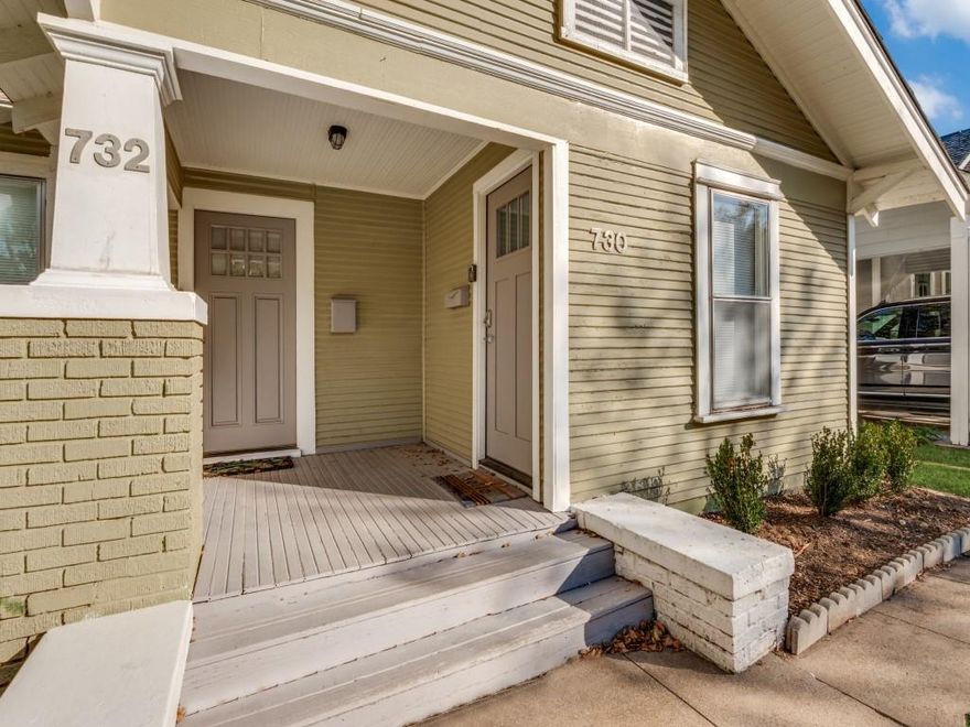 Historic charm and modern amenities meet in 732 N Windomere. This fully-updated, 3 bedroom, 2 bathroom duplex with a four seasons porch and private yard in the heart of the Kings Highway conservation district is the perfect place for those seeking a modern home in one of Dallas' most sought-after conservation districts. This whimsical neighborhood with friendly neighbors and easy access to Downtown, the Medical District, and highways could be your Dallas home base for an easy commute. Even better, this home sits a few blocks from The Kessler, Twelve Hills Nature Center, and Stevens Park Golf Course and is mere minutes to shopping, dining and entertainment at TYPO and the Bishop Arts District. 

All major appliances remain with the home, including the fridge, washer, and dryer. Pets approved on a case by case basis.