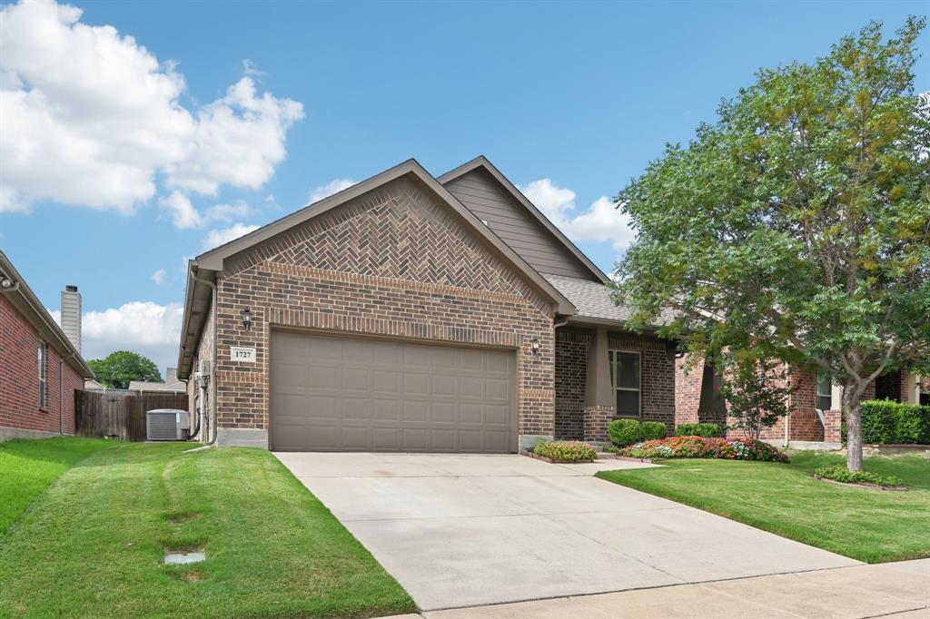 1727 Oak Glen Drive