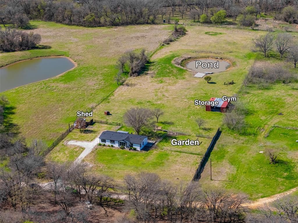 Photo of 181 Private Road 125, Whitney, TX 76692 (MLS # 21191194)