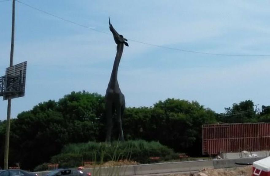 LOCATION! LOCATION. Mixed use lot one block from the Southern Gateway deck park. Live, work and play minutes from downtown Dallas.