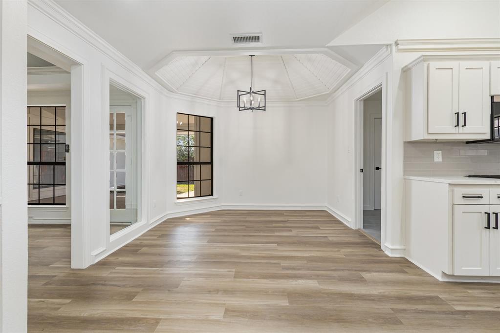 Fountain Park Sixth Sec - Residential Lease