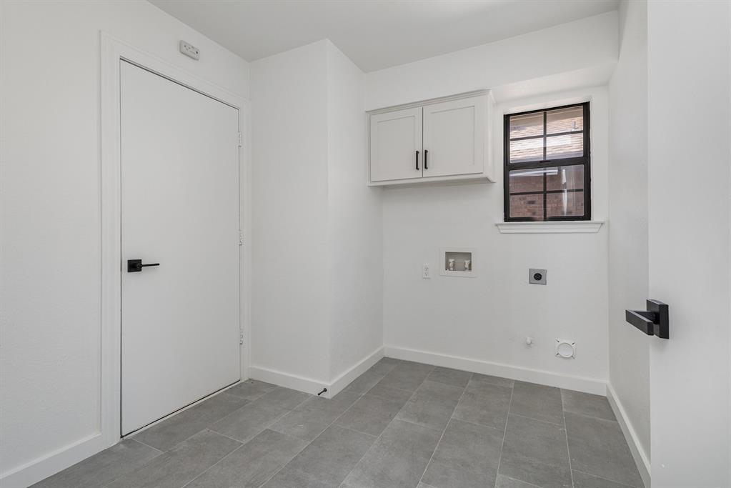 Fountain Park Sixth Sec - Residential Lease