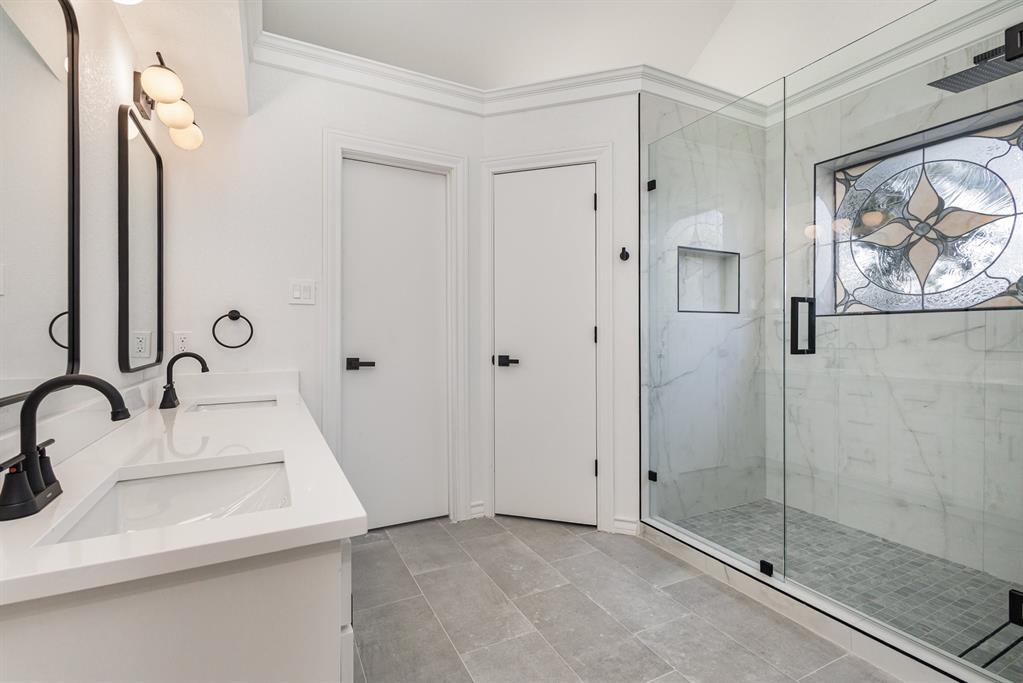 Fountain Park Sixth Sec - Residential Lease