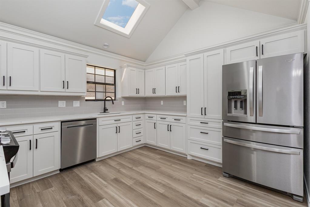 Fountain Park Sixth Sec - Residential Lease