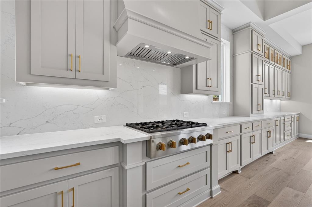 2205 Sorrelwood Court