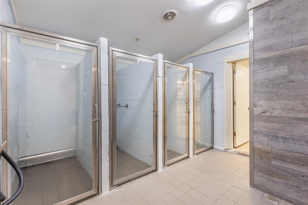 MCANAIR JB - Commercial Sale