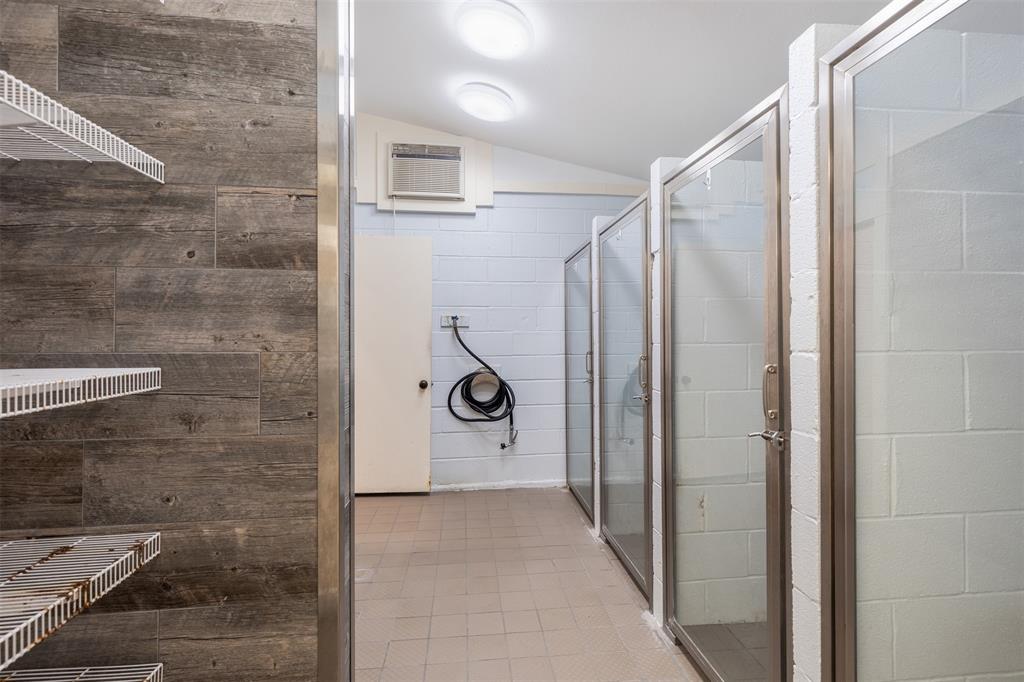 MCANAIR JB - Commercial Sale