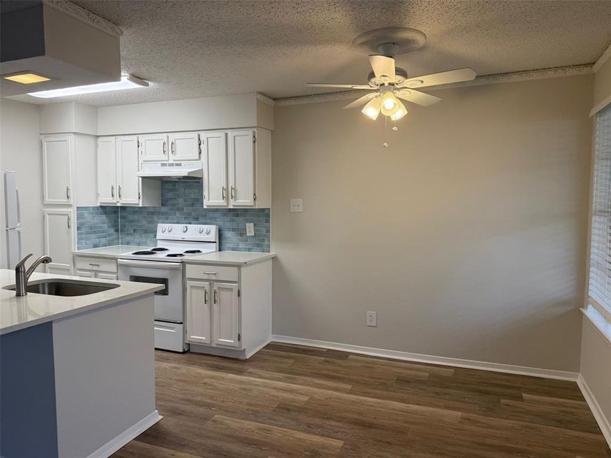 It’s tough to find something this updated at this price in DFW. Freshly renovated 1 bed, 1 bath condo featuring quartz countertops throughout, wood-look flooring, and a modern tiled shower. Super convenient location near Forest & Marsh—close to everything you need.