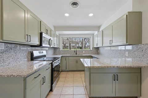 Tiny photo for 1720 Woods Drive, Arlington, TX 76010 (MLS # 21197478)