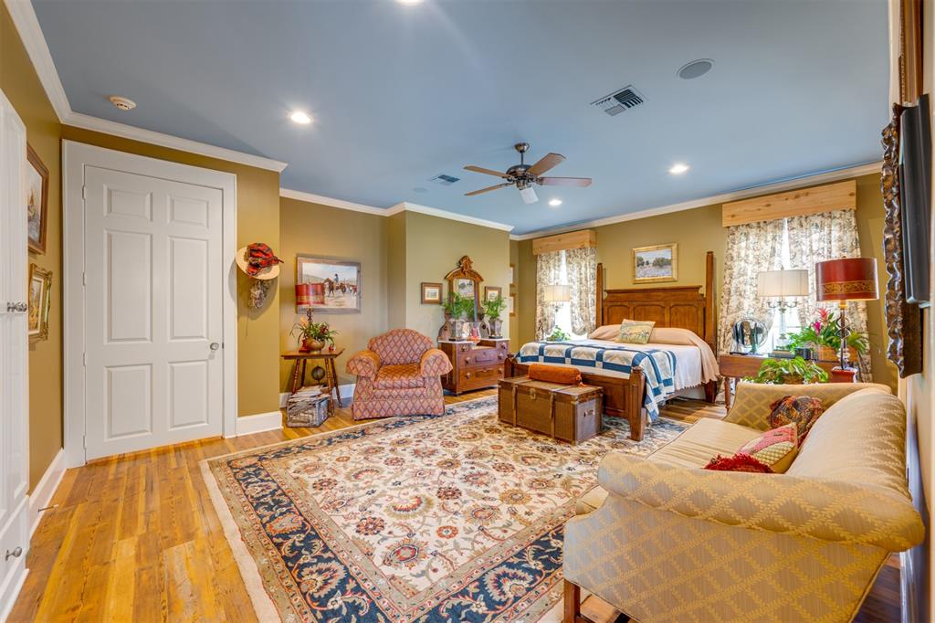 A0016 D PAGE - Residential