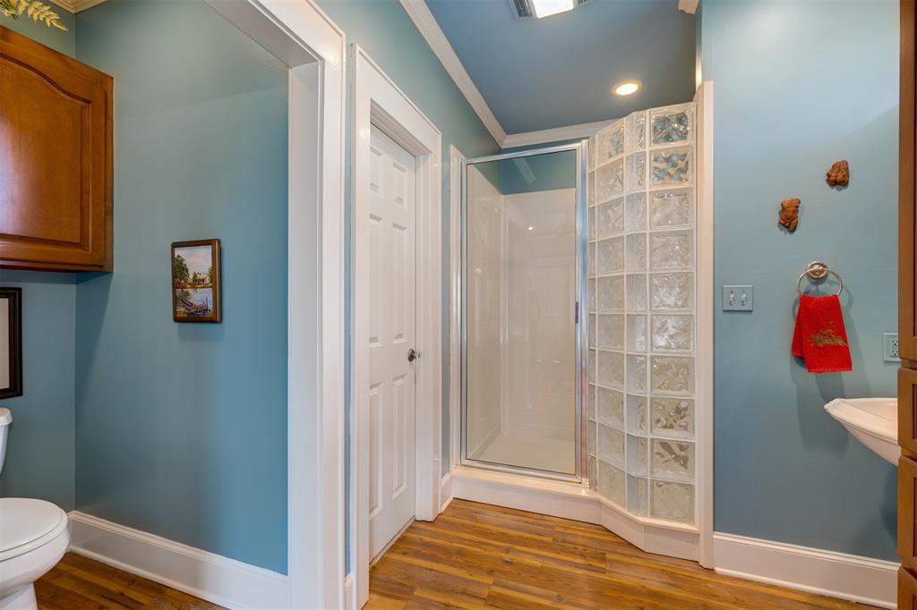 A0016 D PAGE - Residential