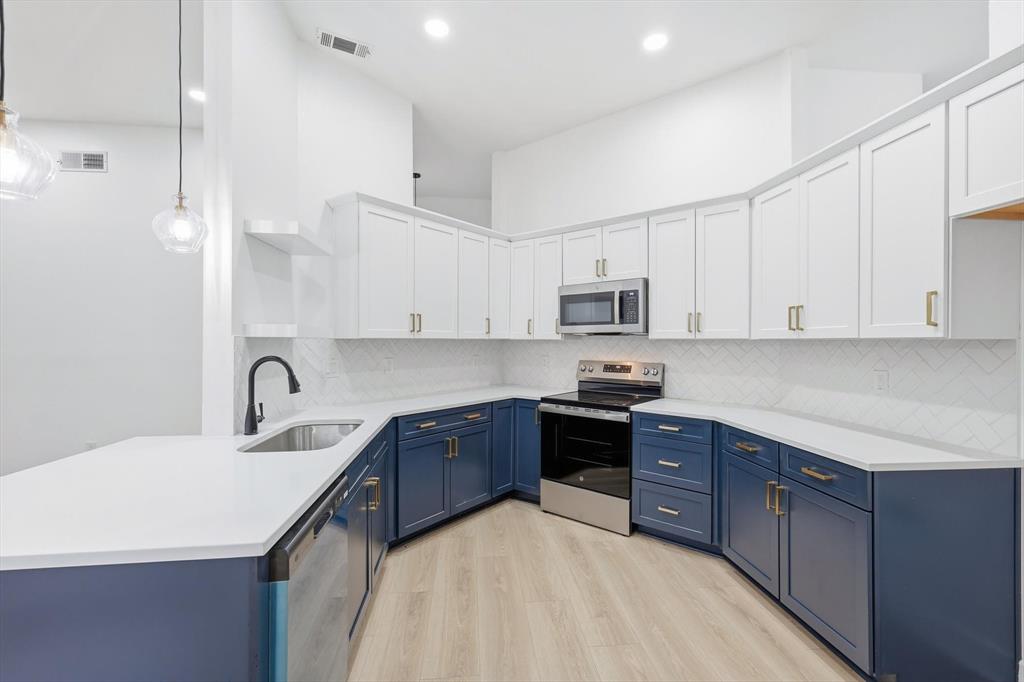 1534 Autumn Breeze Lane