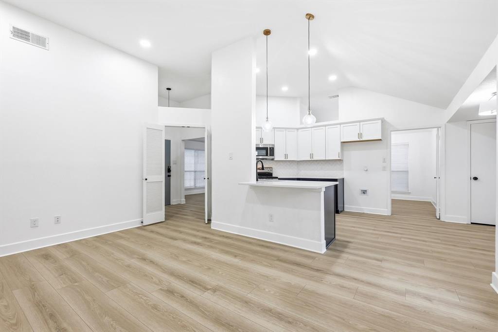 1534 Autumn Breeze Lane