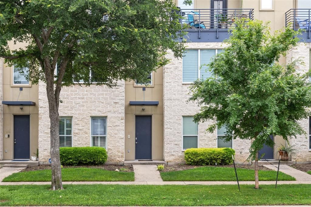 Photo for 4312 Mckinney Avenue #4, Dallas, TX 75205 (MLS # 21076231)
