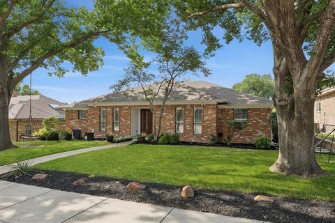 9227 Whitehurst Drive Dallas TX 75243