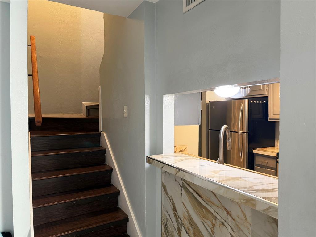 Springtree Crossing Condos - Residential