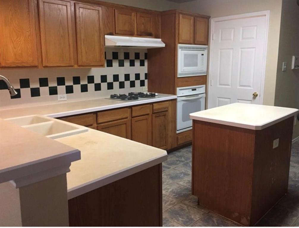 2210 Elm Falls Place