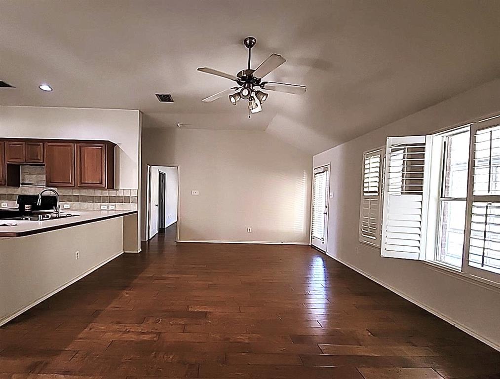 Carter Ranch-Phase III The - Residential