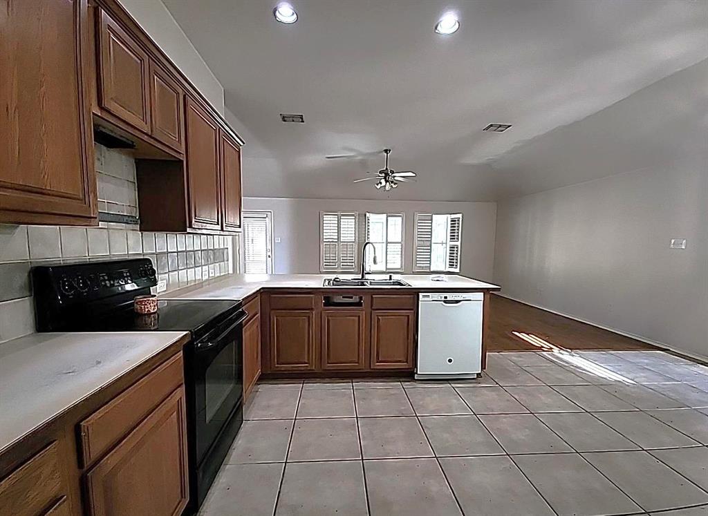 Carter Ranch-Phase III The - Residential