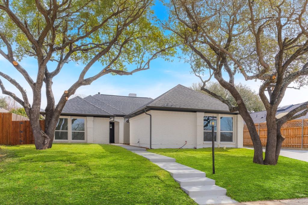 2812 Crooked Creek Drive