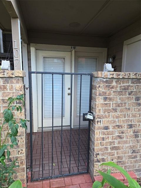 9835 Walnut Street 107 Dallas TX 75243
