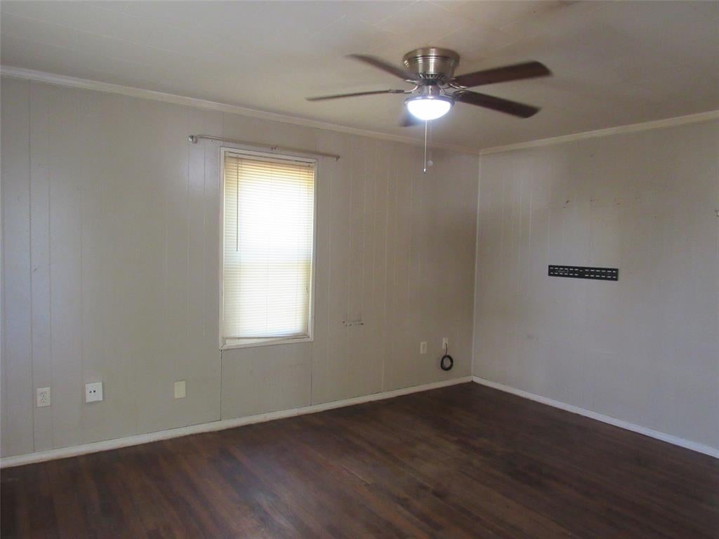 Photo of 1314 Sewanee Drive, Marlin, TX 76661 (MLS # 21421222)