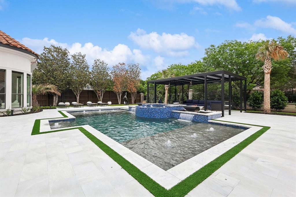 Starwood Ph Four Village 17 - Residential