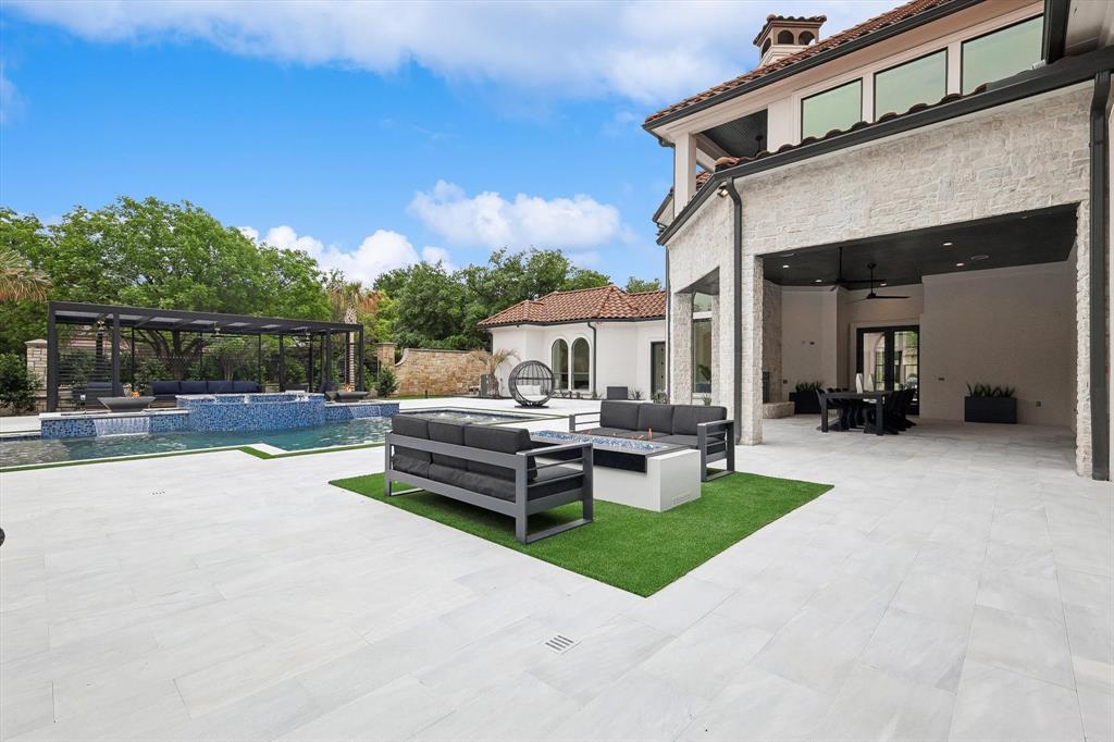 Starwood Ph Four Village 17 - Residential