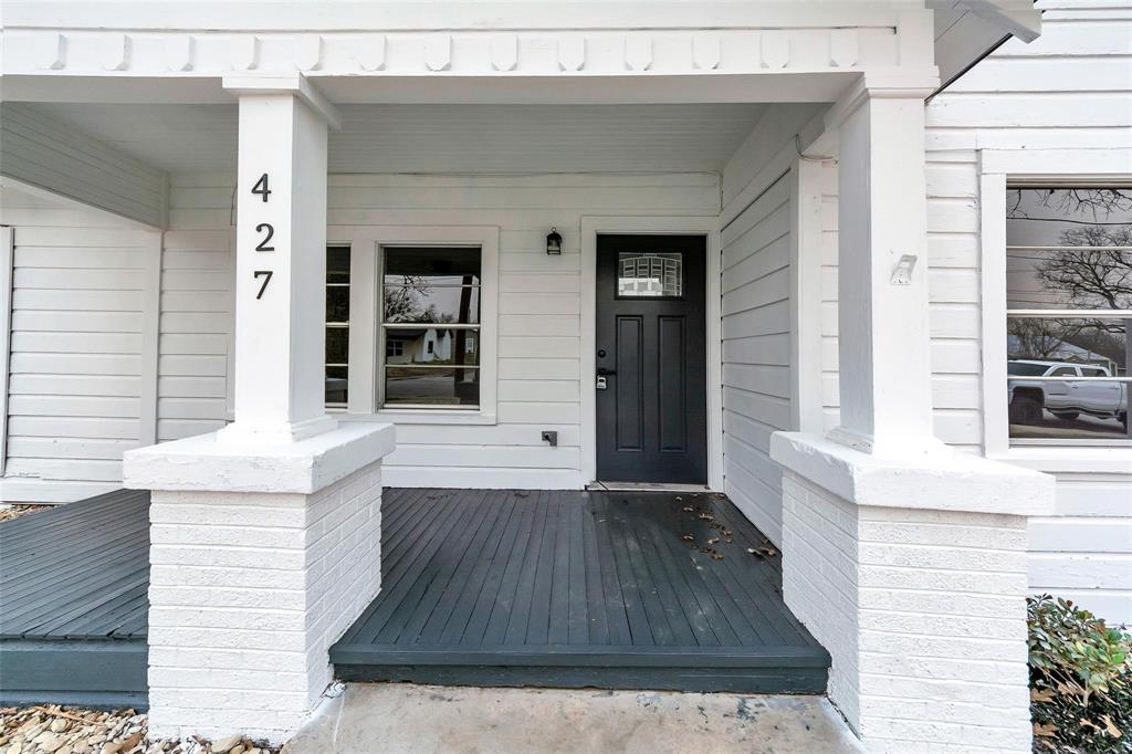 427 W Ball Street