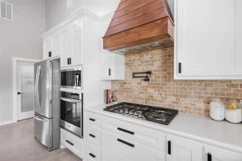 Tiny photo for 208 Chicken Field Road, Whitewright, TX 75491 (MLS # 21391939)