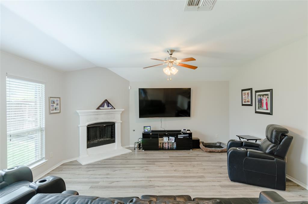 1107 Dickenson Drive