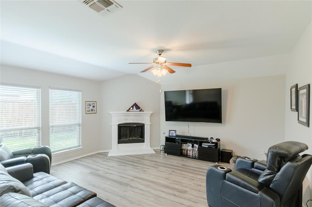 1107 Dickenson Drive