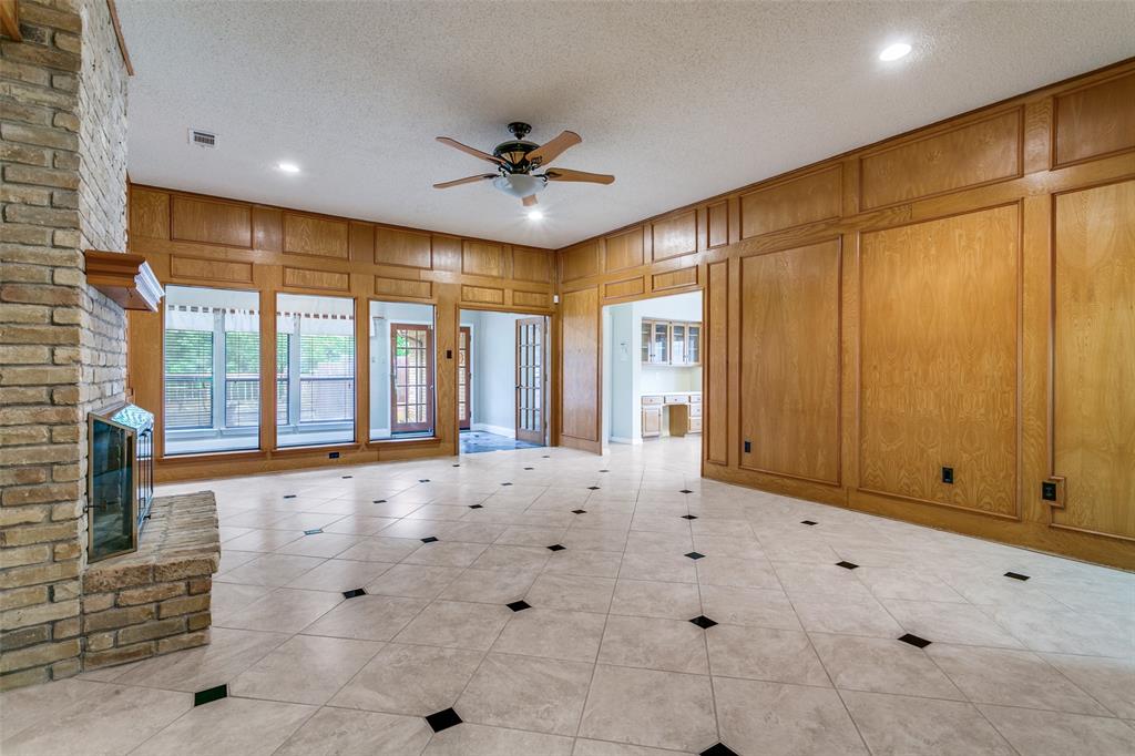 2818 N Creekwood Drive